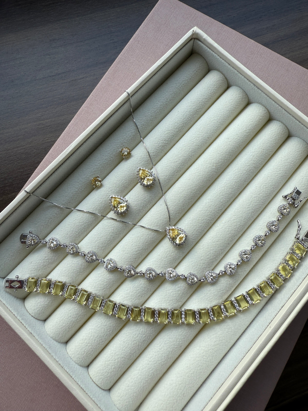 Colar Gota Fancy Yellow Prata 925