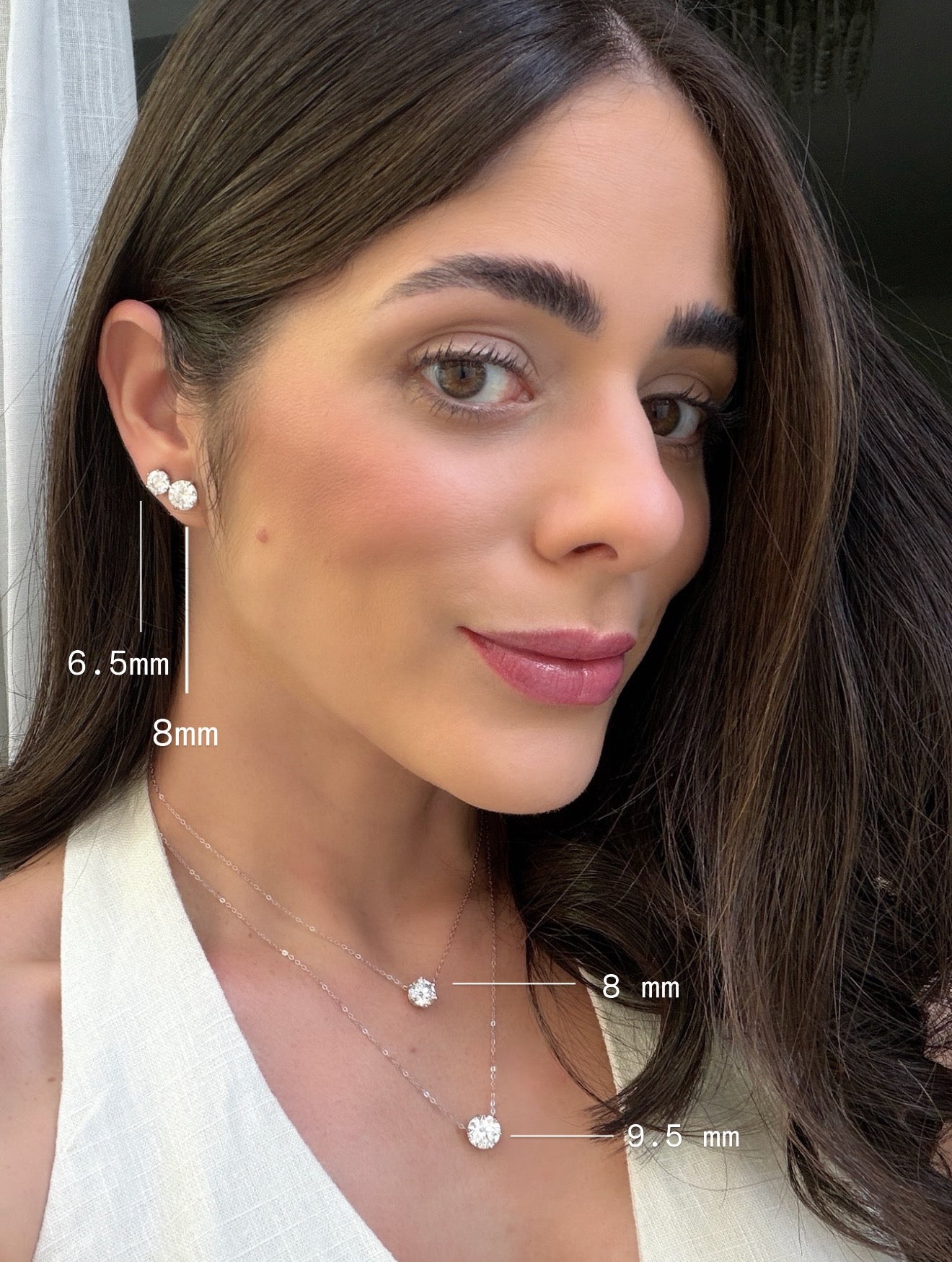 Brinco Ponto de Luz 8.0 mm  em Moissanite Prata 925
