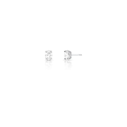 Brinco Ponto de Luz oval Prata 925