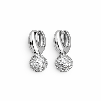 Argola com Pingente Esfera Cravejada