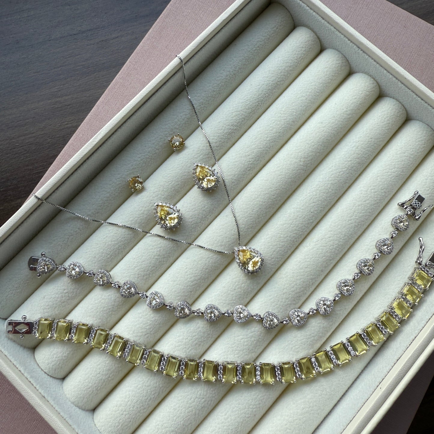 Colar Gota Fancy Yellow Prata 925
