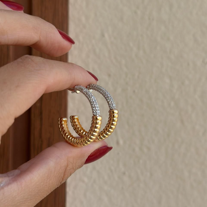 Argola Detalhada Cravação