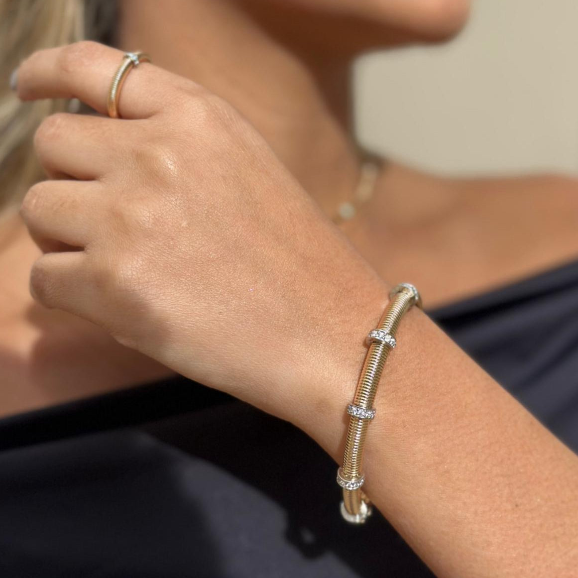 Bracelete Travas Cravação